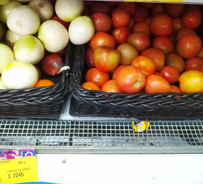コロンビアの野菜の物価_トマト