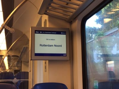 オランダ鉄道の車内ビジョン