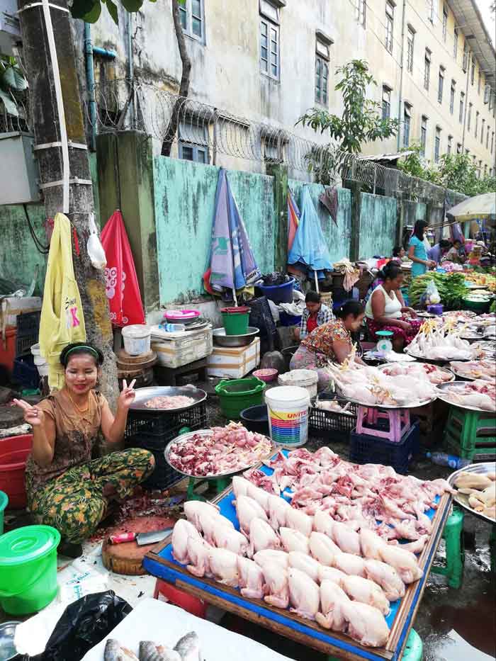 ミャンマー、ヤンゴンの市場