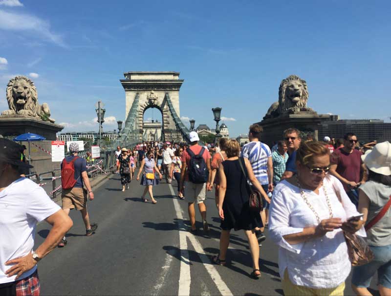 ハンガリーのブダペストの鎖橋