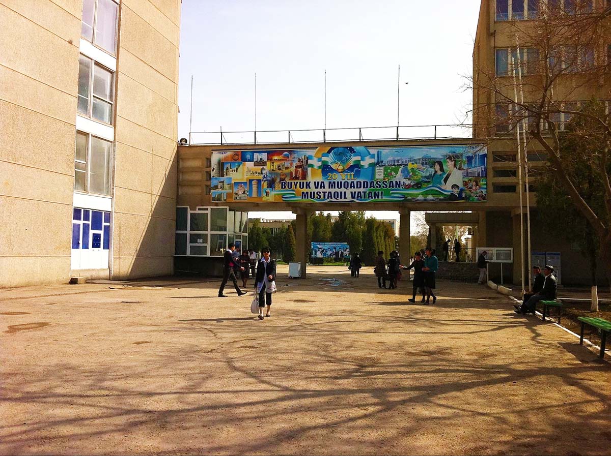 ウズベキスタンの学校