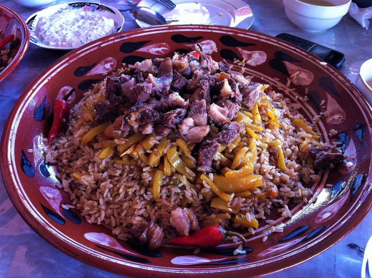 ウズベキスタンの伝統料理の定番「パロフ」