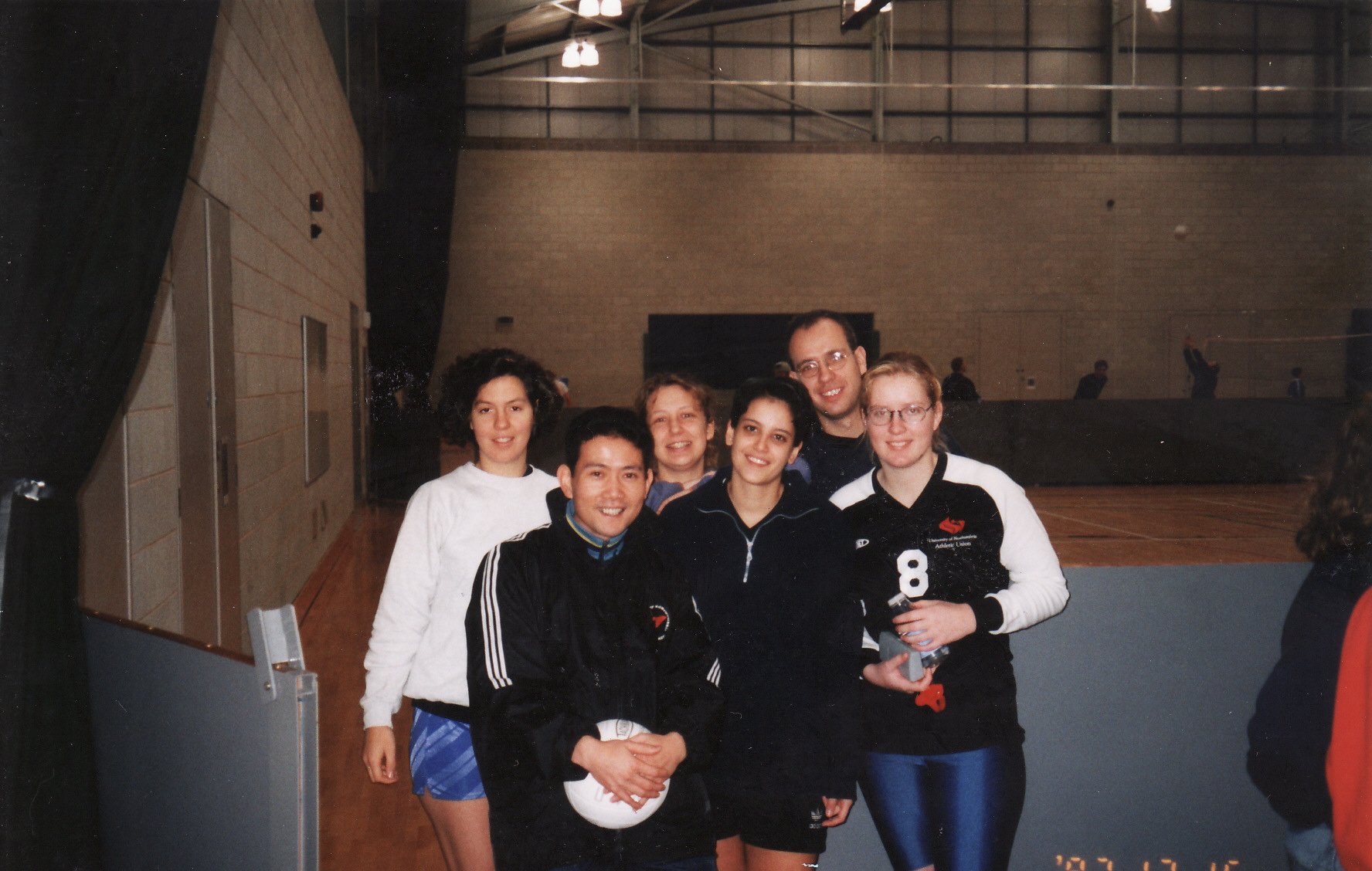1998年バレーボール部チームメイト（ドイツ人、フランス人、ギリシャ人とヨーロッパ人が多かったです。）