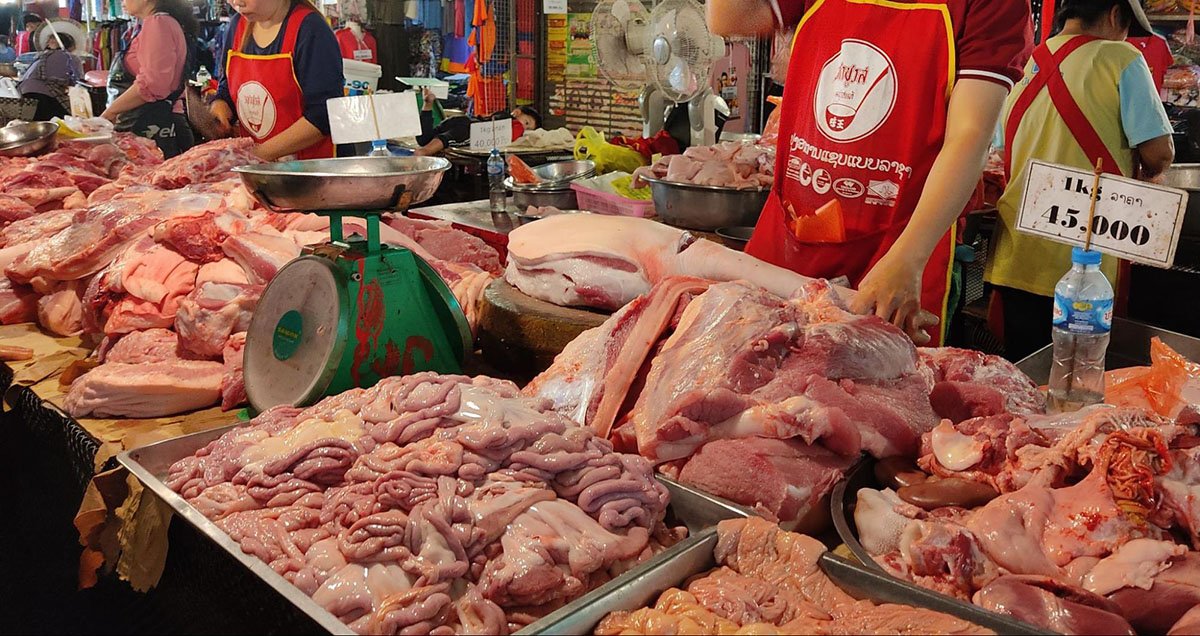 肉類の販売風景